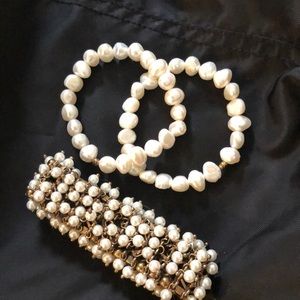 Pearl bracelet set